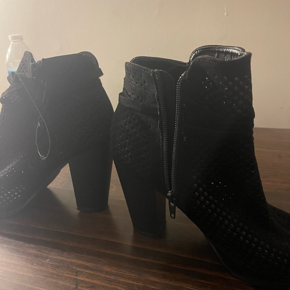 NY&C 3 1/2 inch heel side zipper black - Picture 7 of 7